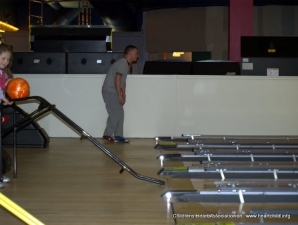 Childrens heart association bowling 074